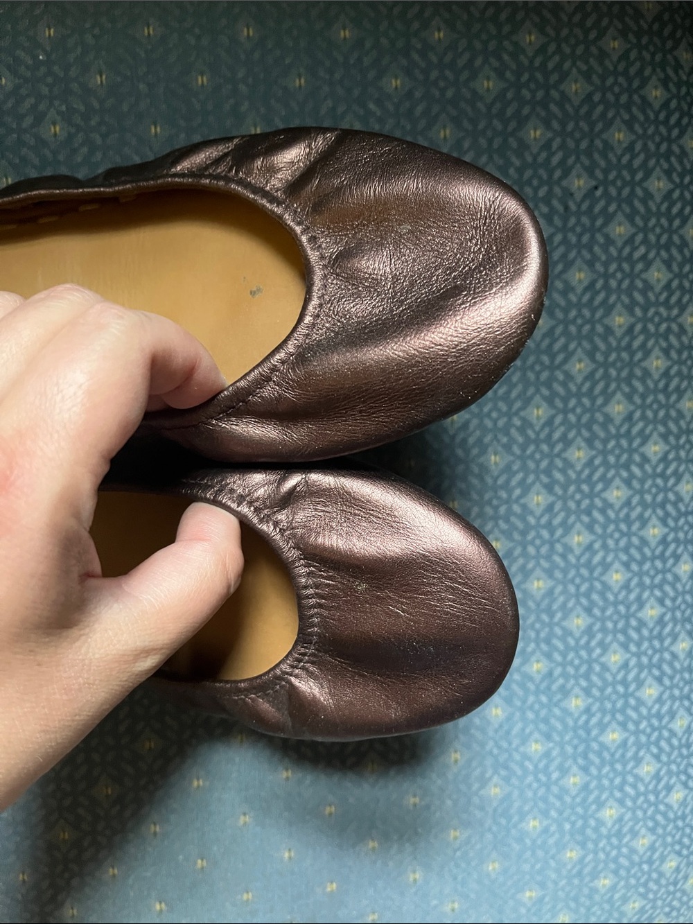 Raspberry truffle tieks - Picture 5 of 6